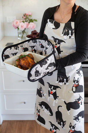 Best gifts for dog lovers and owners - farm dog print apron