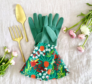 Beautiful Gardening Gloves with floral print - plant accessories