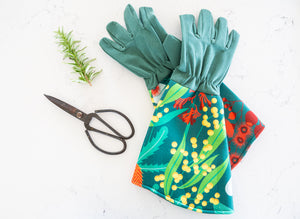 Best gardening apparel - protective gloves for backyard work