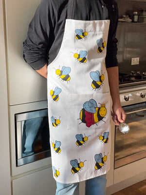 Cute bee print apron - best home related gifts for strong women