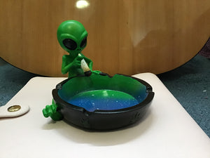Stoned Alien Ashtray - Quirky Gifts For Friends