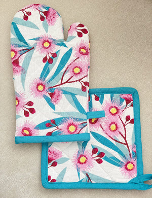 Floral print kitchen accessories and homeware